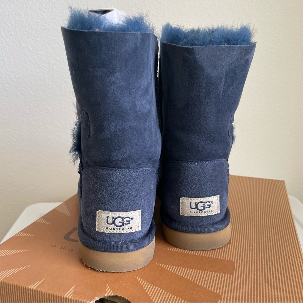ugg • bailey button boot - Picture 6 of 10